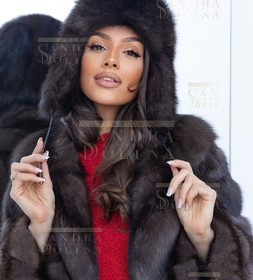 Шапка женская с соболем